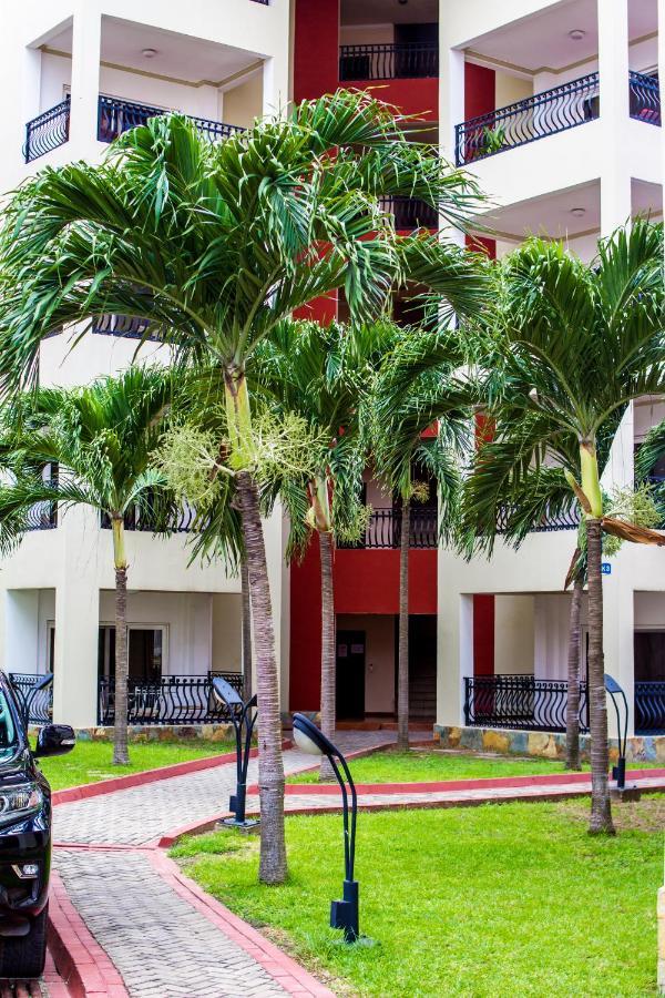 Accra Fine Suites - Holi Flats Airport Residential Ngoại thất bức ảnh