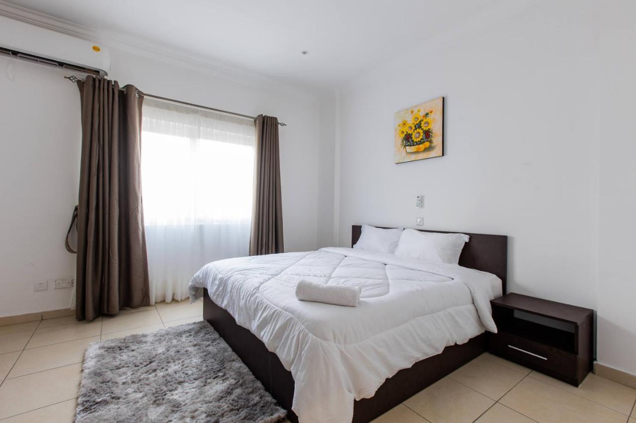 Accra Fine Suites - Holi Flats Airport Residential Ngoại thất bức ảnh