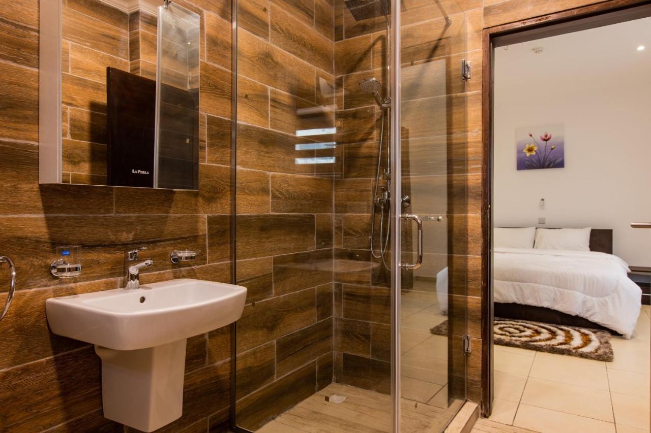 Accra Fine Suites - Holi Flats Airport Residential Ngoại thất bức ảnh